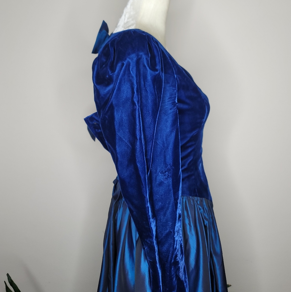 VTG 80s Velvet + Taffeta Bow Dress - Picture 9 of 10